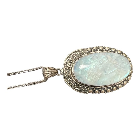 Vintage Handmade Moonstone Pendant in Sterling Silver - Picture 5 of 6